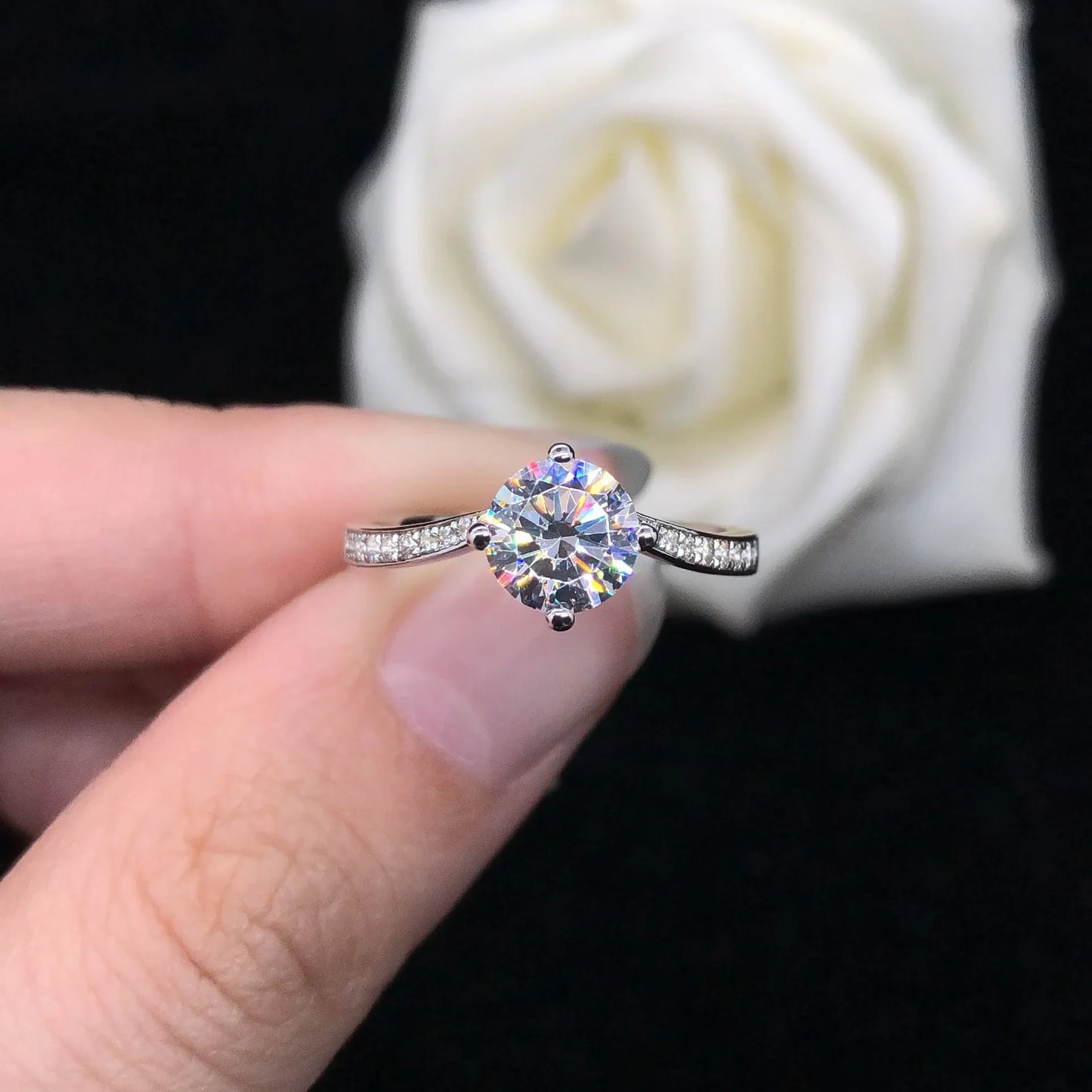 14K White Gold PT950 Moissanite Diamond Proposal Ring