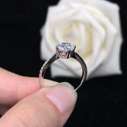 14K White Gold PT950 Moissanite Diamond Proposal Ring